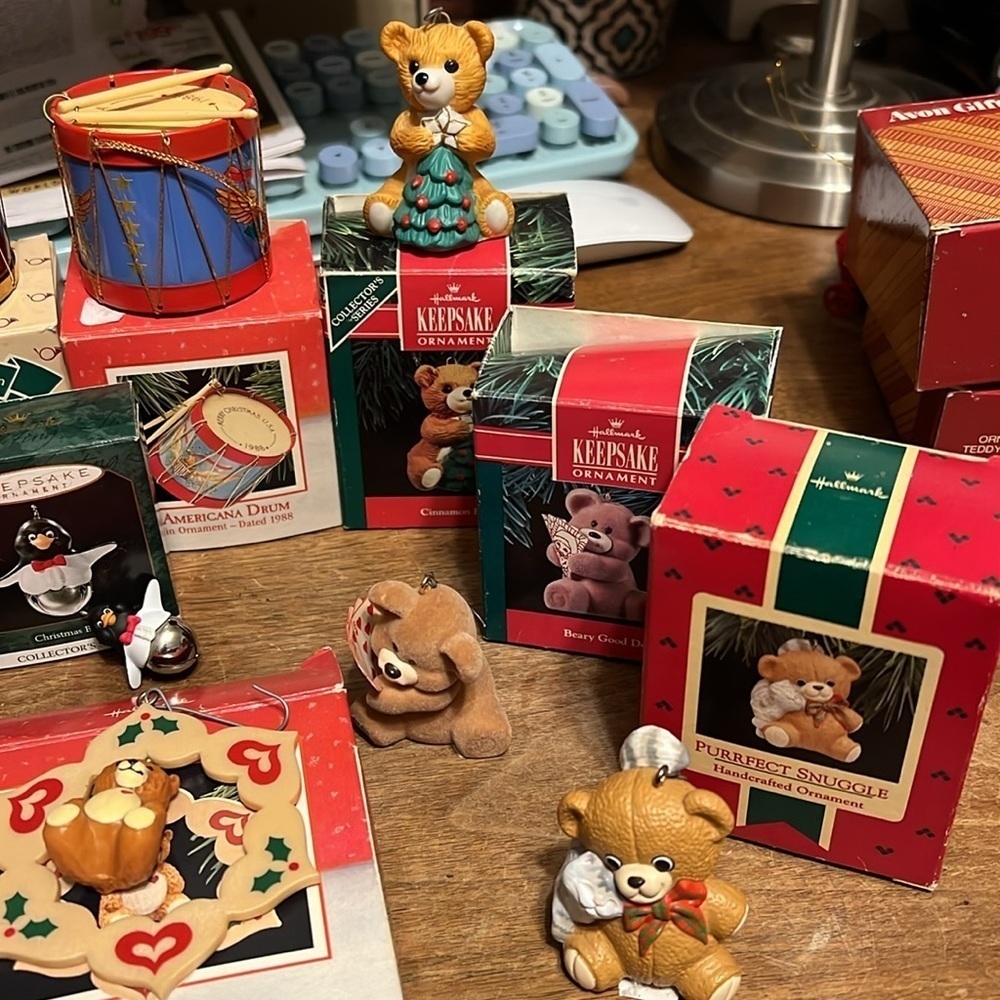 Vintage Hallmark Christmas Ornaments set of 11 - Picture 3 of 4
